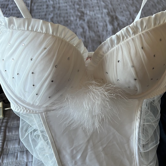 Victoria’s Secret Bridal Lingerie - Picture 5 of 7